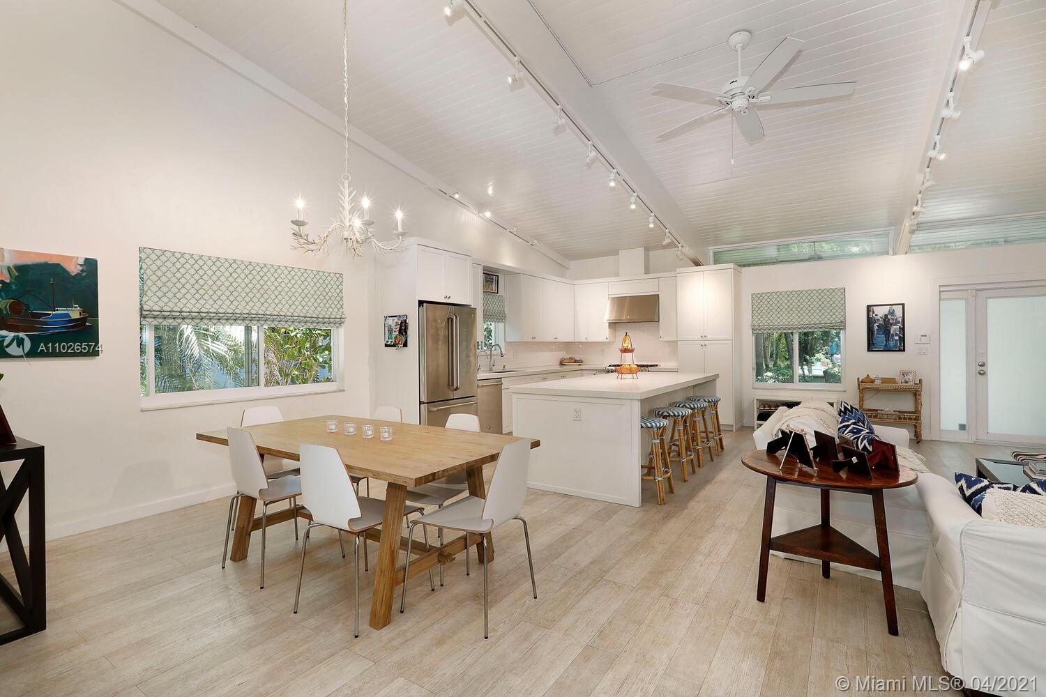 3645 Loquat Ave Coconut Grove, FL 33133