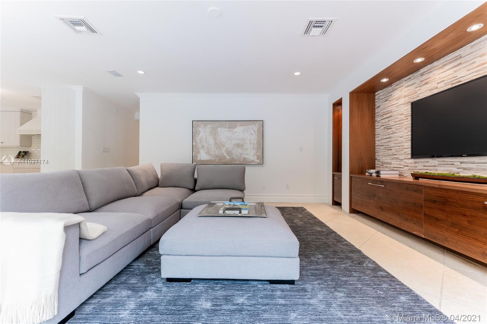 935 Malaga Ave Coral Gables, FL 33134