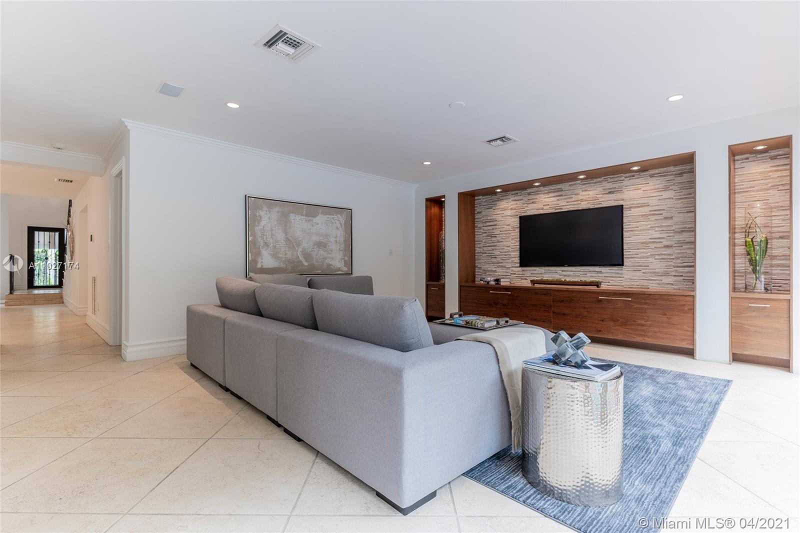 935 Malaga Ave Coral Gables, FL 33134