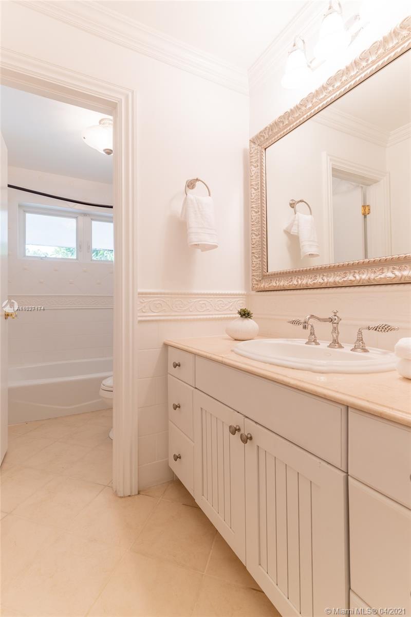 935 Malaga Ave Coral Gables, FL 33134