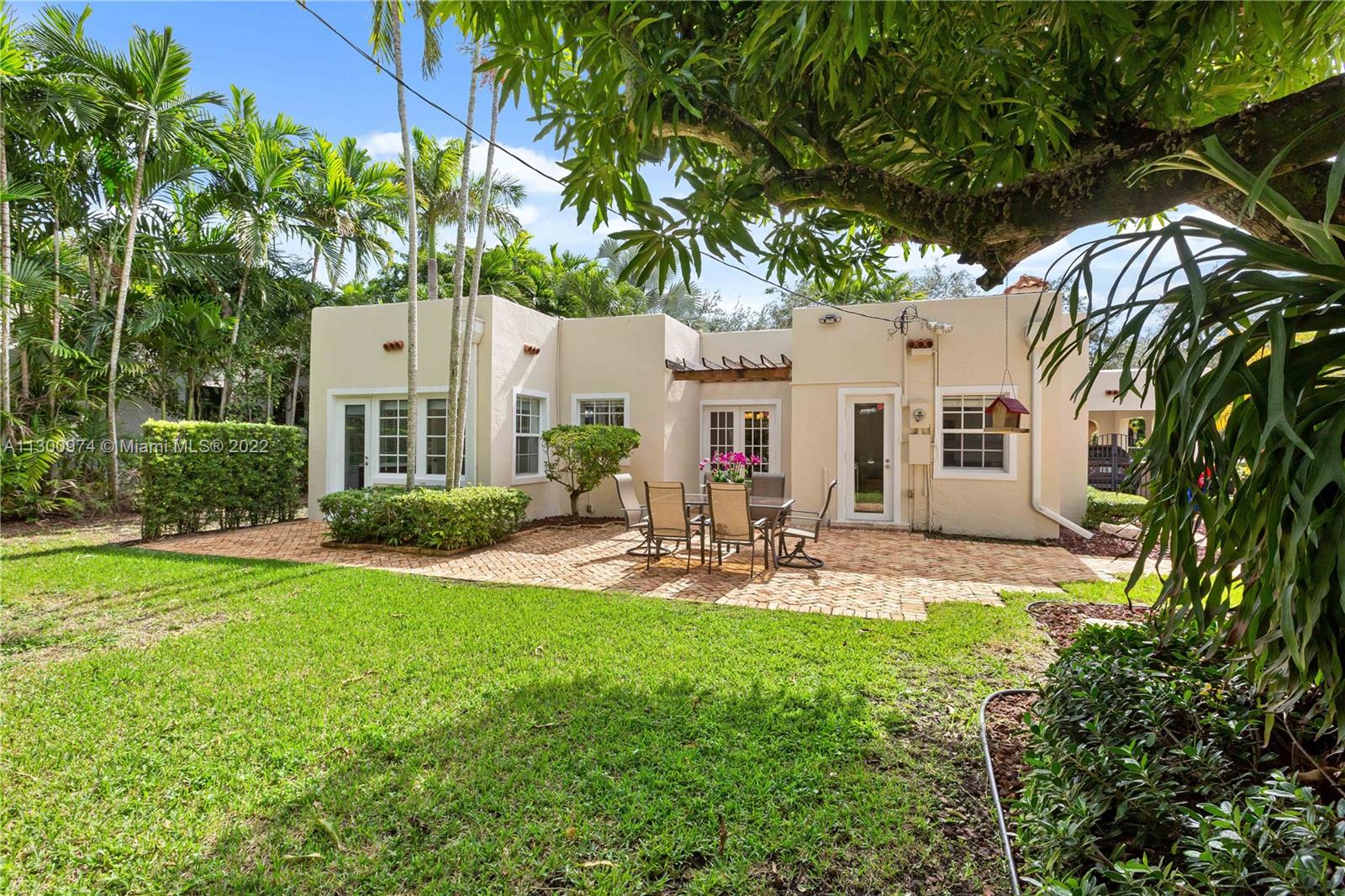 307 Alesio Ave