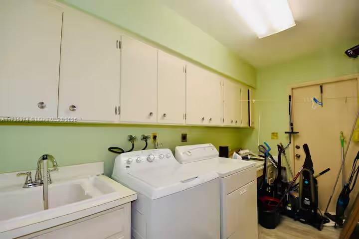 12 Isla Bahia Dr Fort Lauderdale, FL 33316