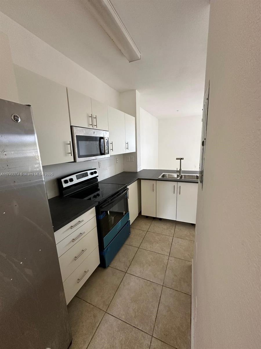 2819 SE 1st Dr #9