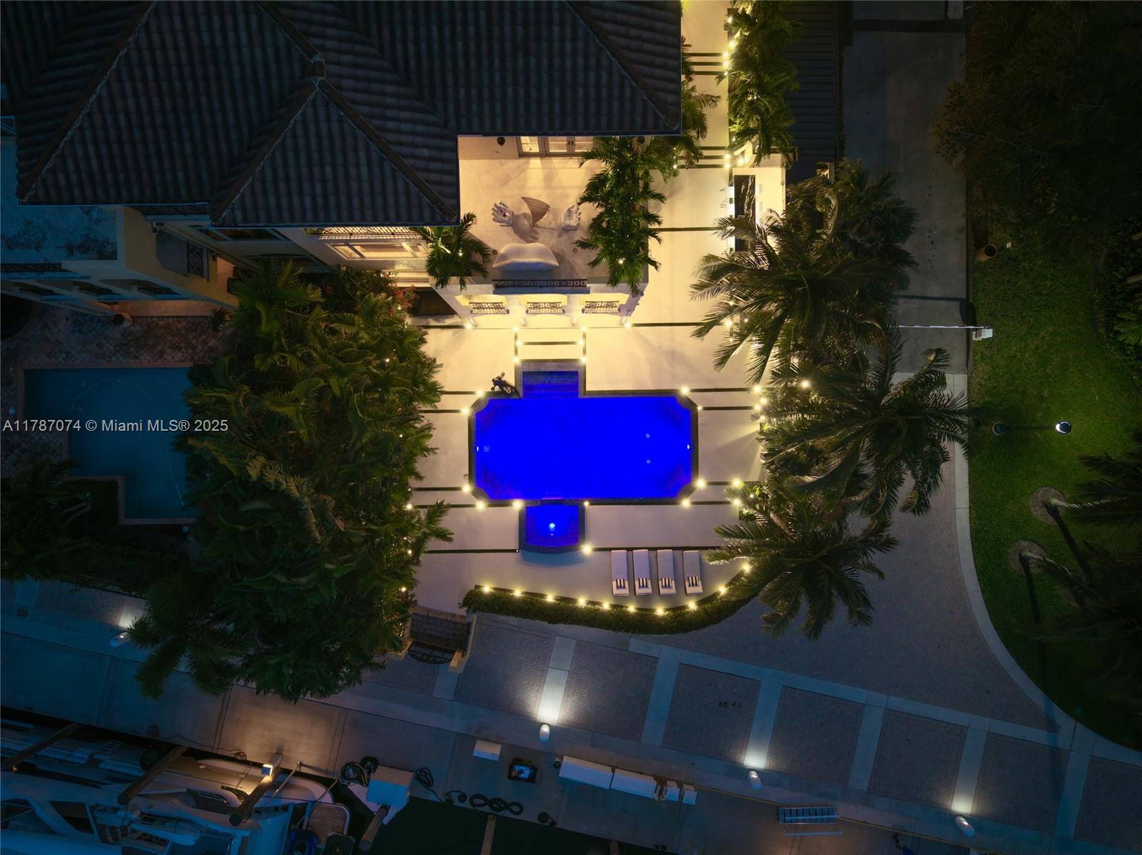 1530 Island Blvd Aventura, FL 33160