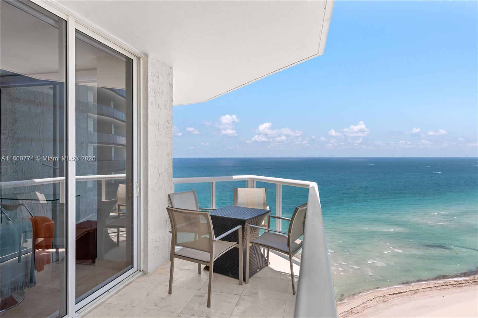 image Millenium Condominium9