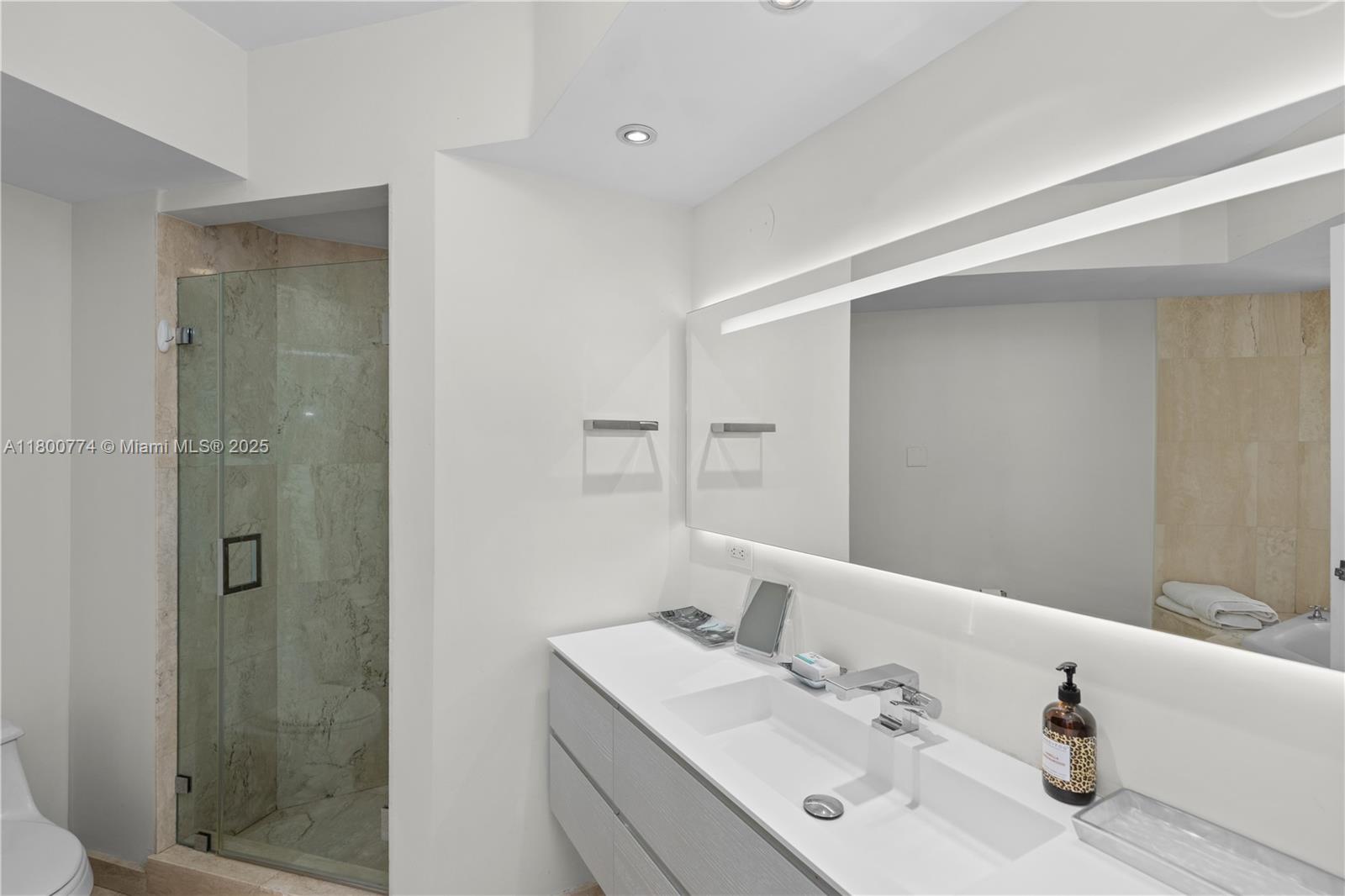 image Millenium Condominium14