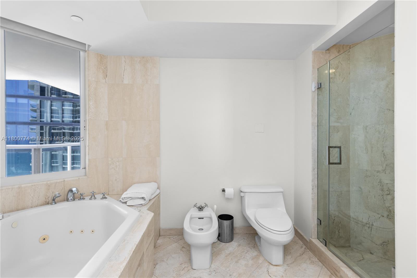 image Millenium Condominium15