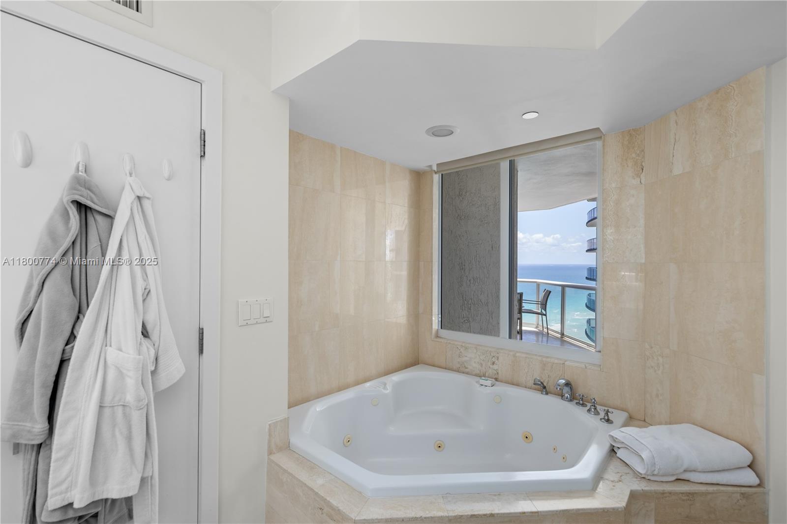 image Millenium Condominium16