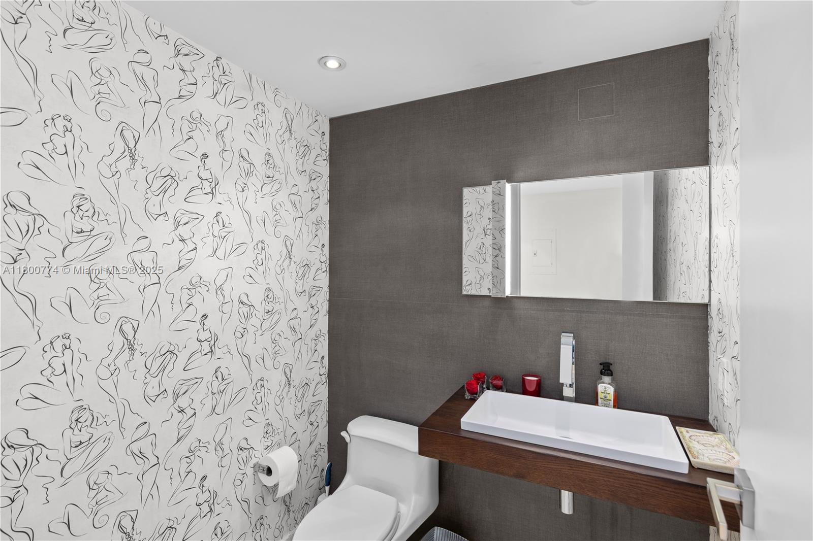 image Millenium Condominium19