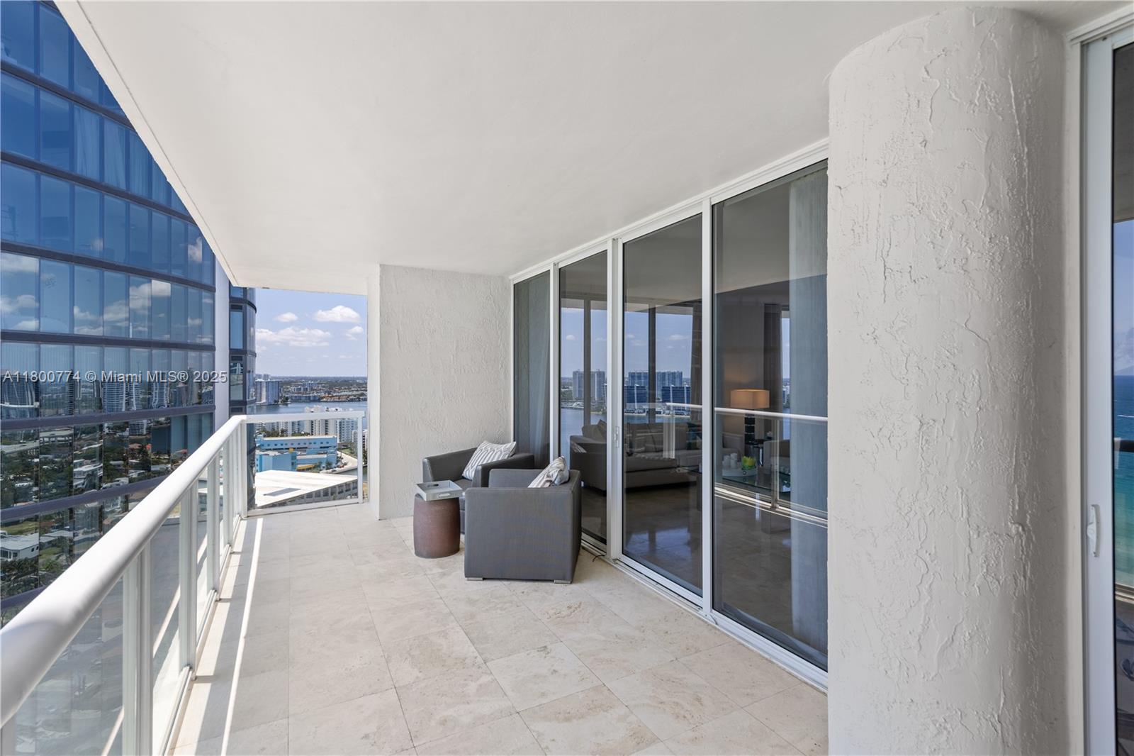 image Millenium Condominium6