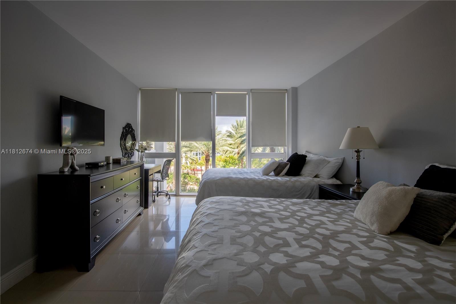 image Harbour House34