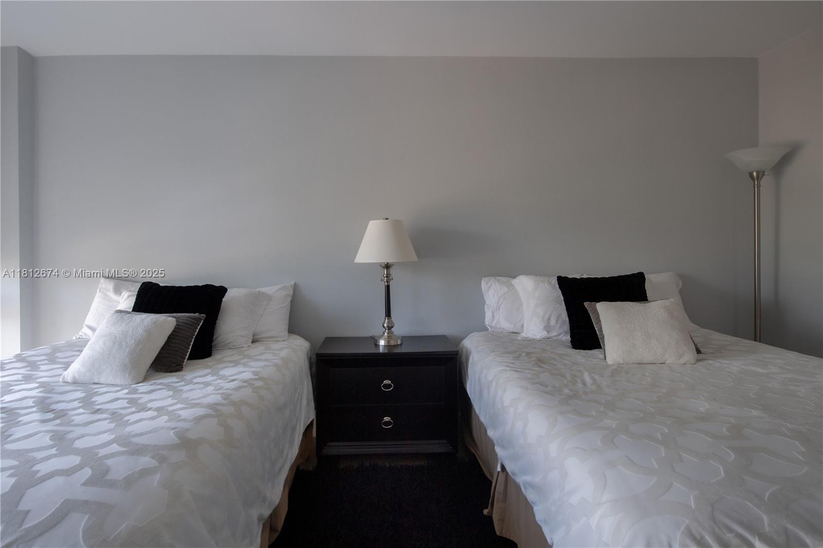 image Harbour House36