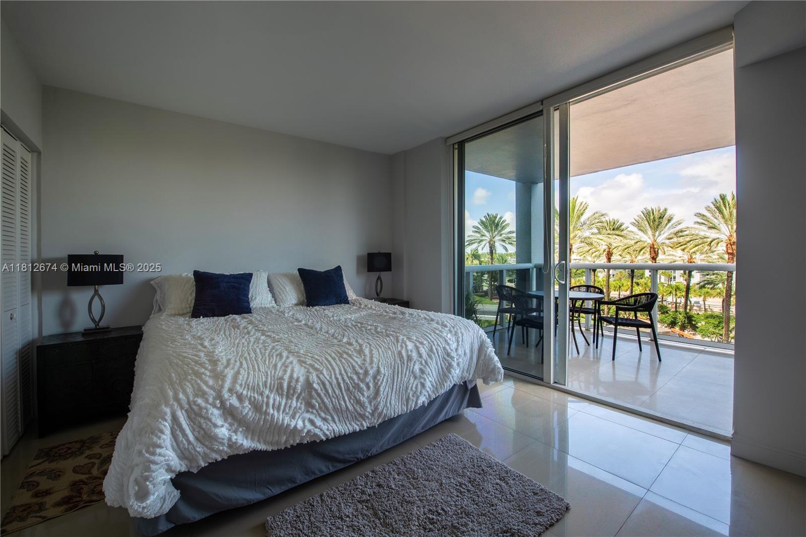 image Harbour House41