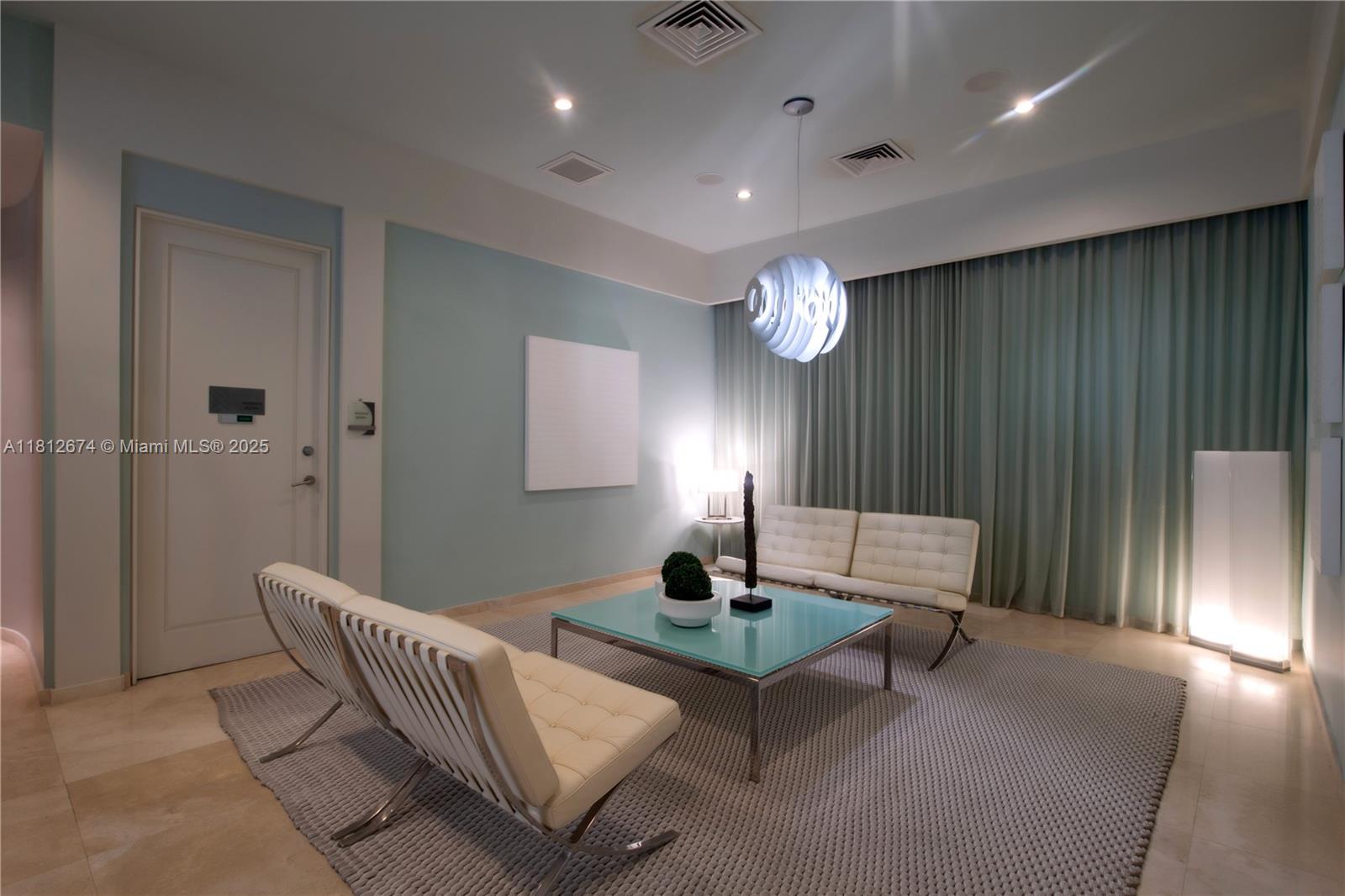 image Harbour House44