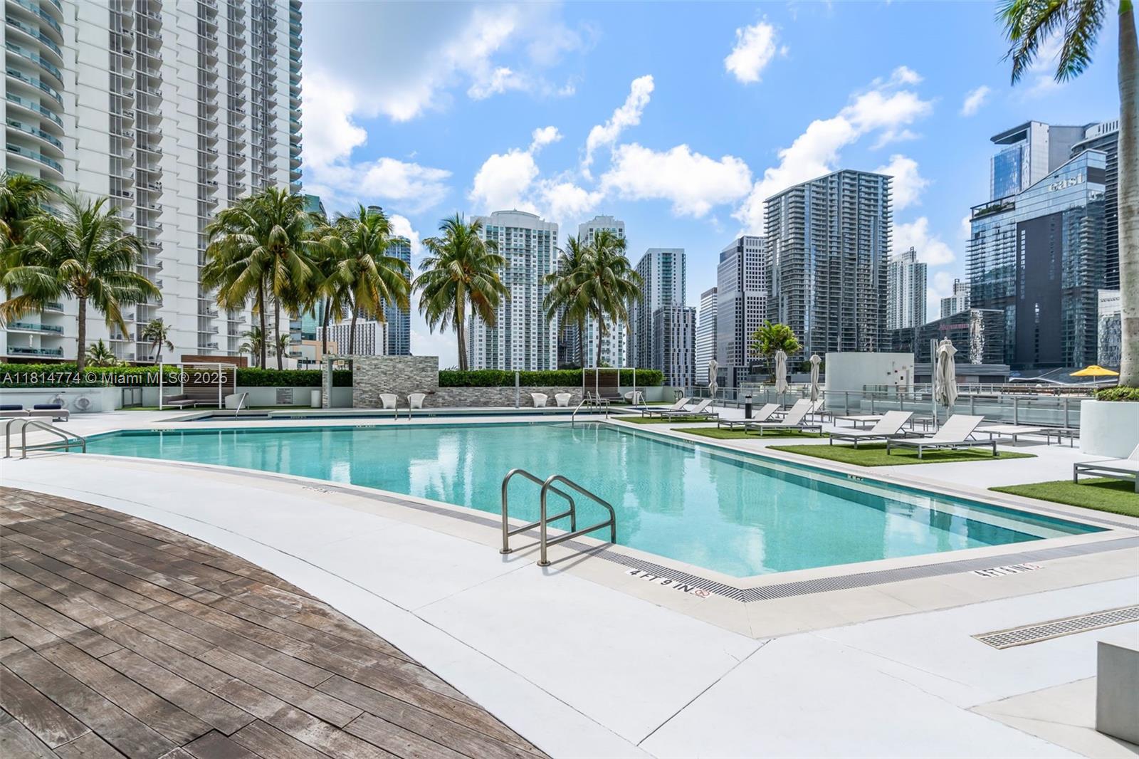 image Ivy Condo38
