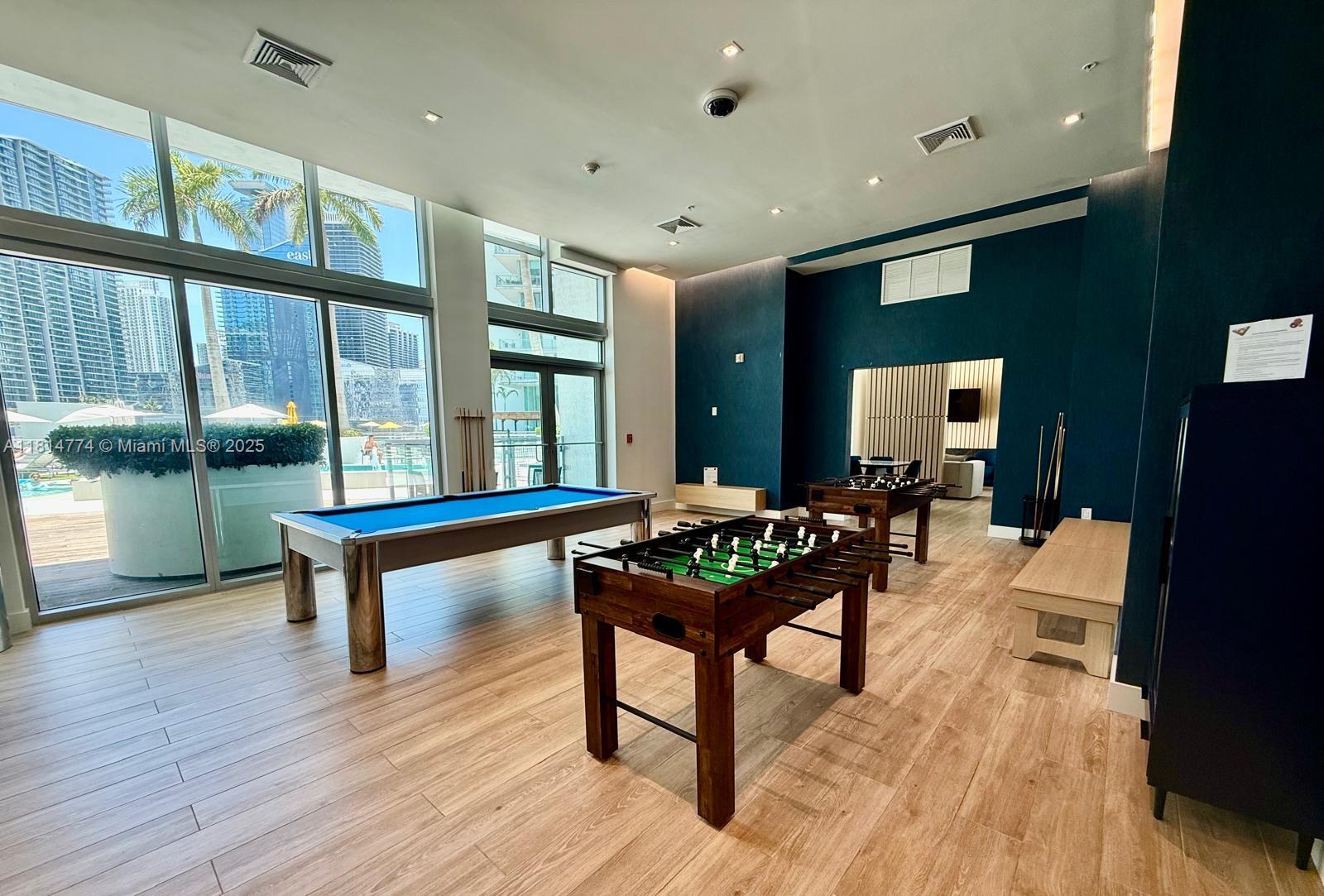 image Ivy Condo47