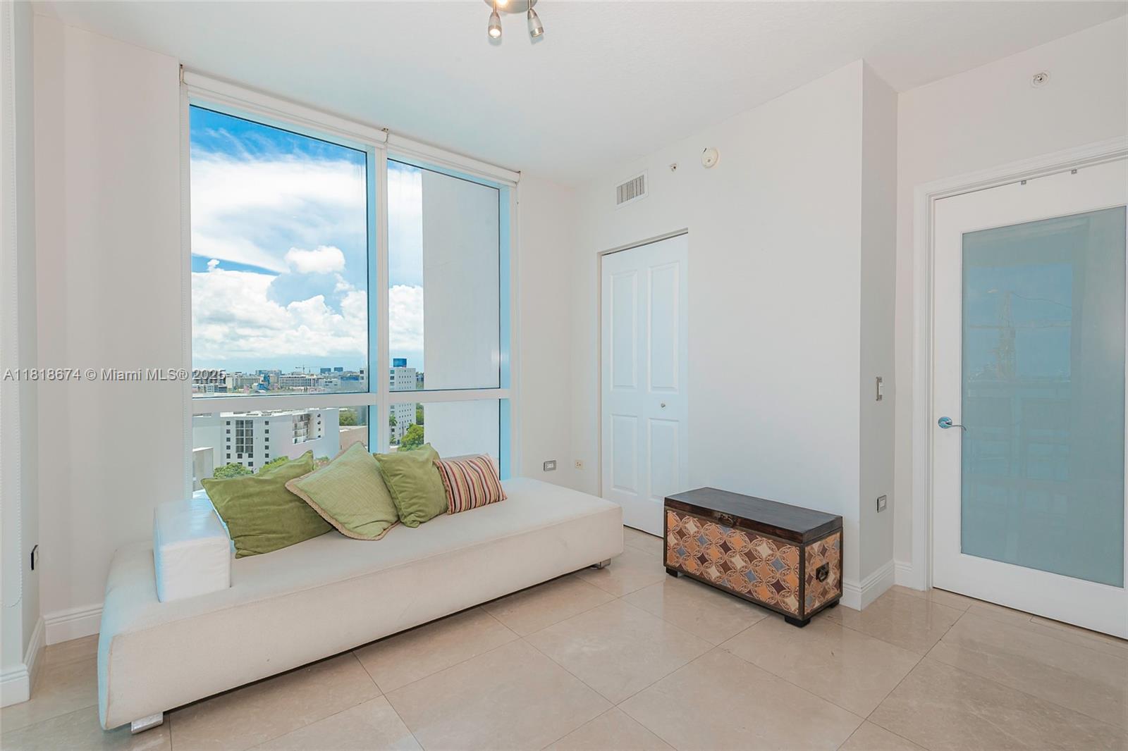 image Platinum Condo9