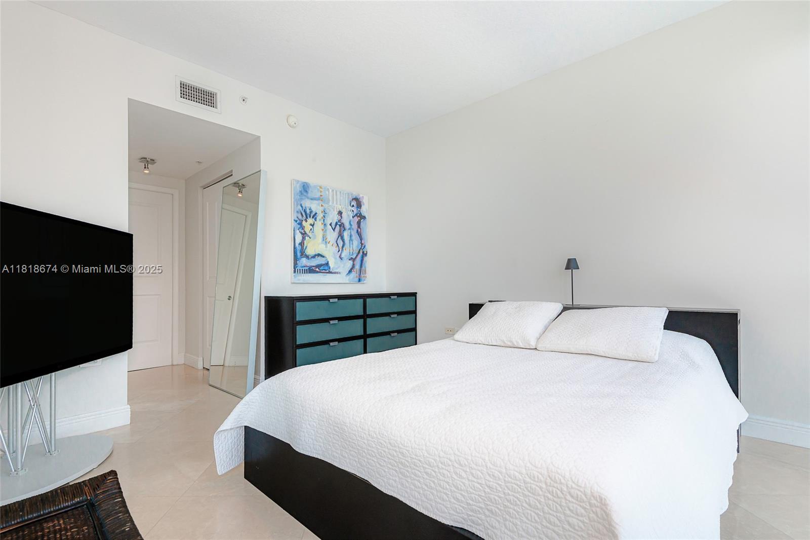 image Platinum Condo15