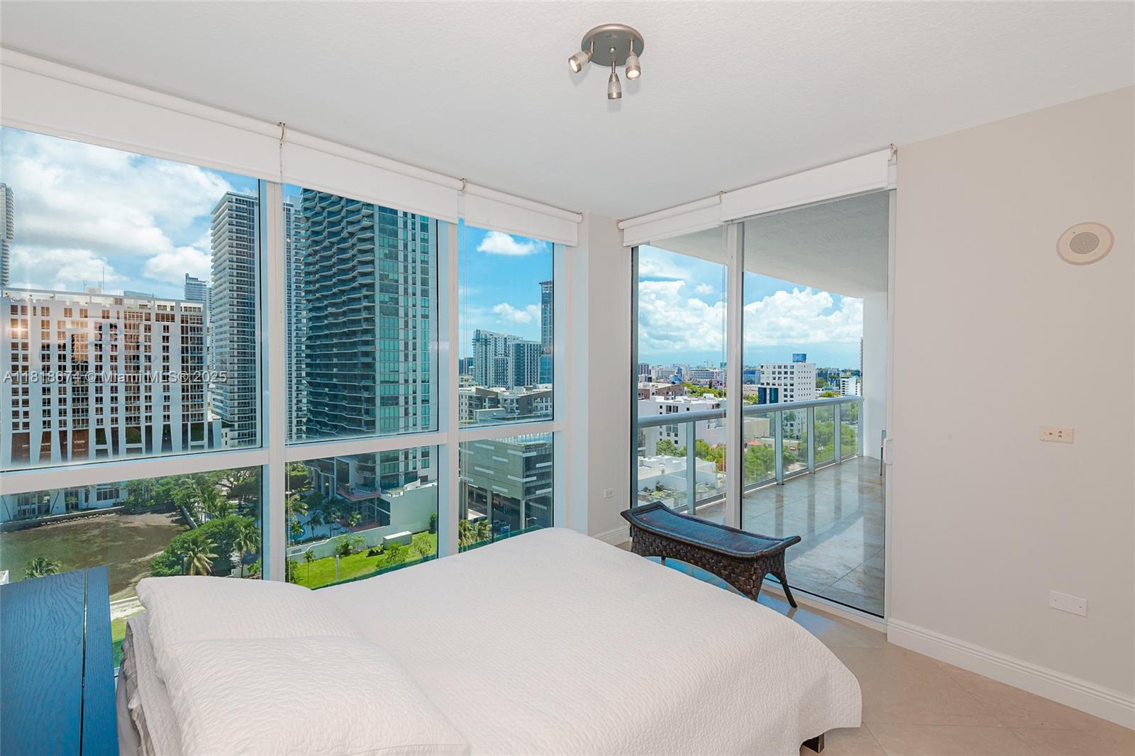 image Platinum Condo17