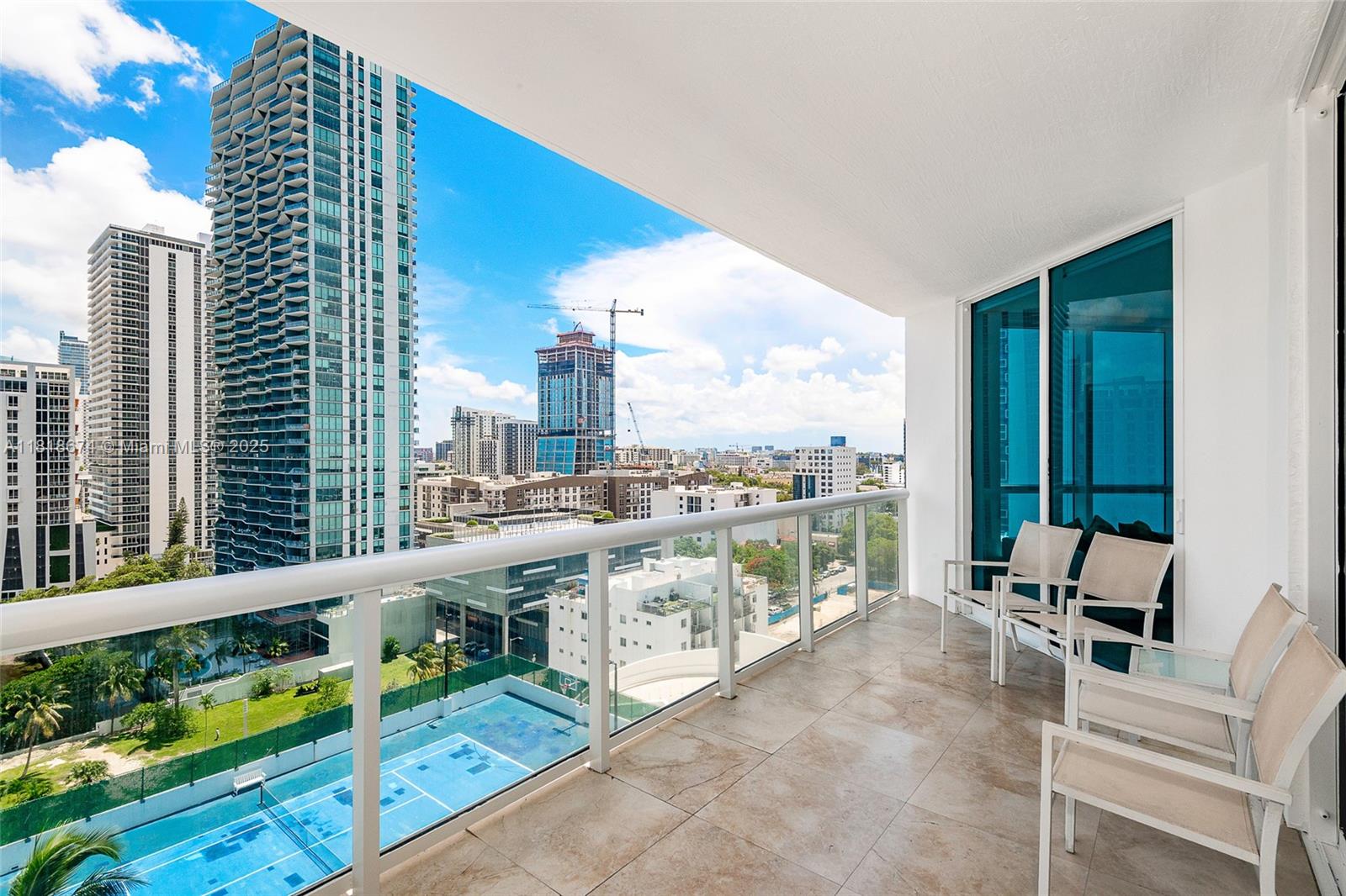 image Platinum Condo21