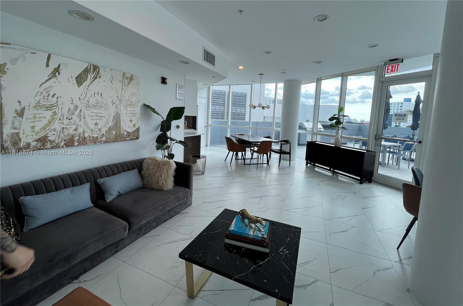 image Platinum Condo27