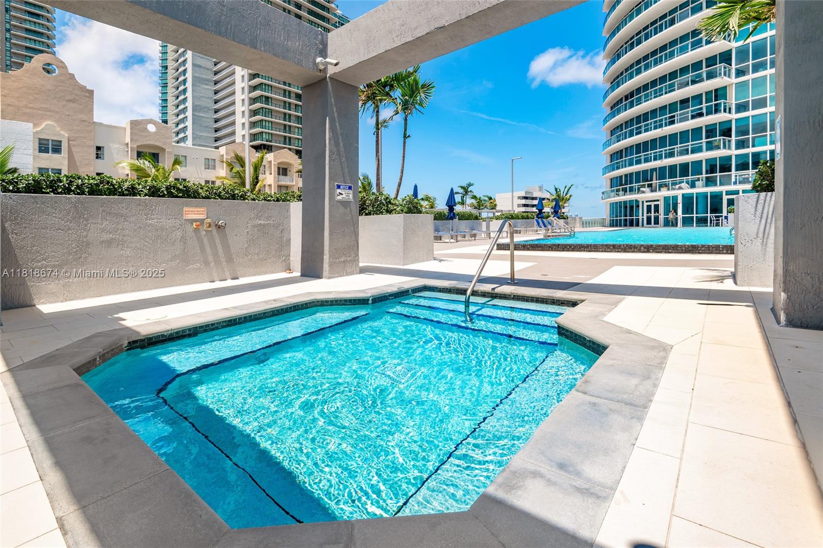 image Platinum Condo29