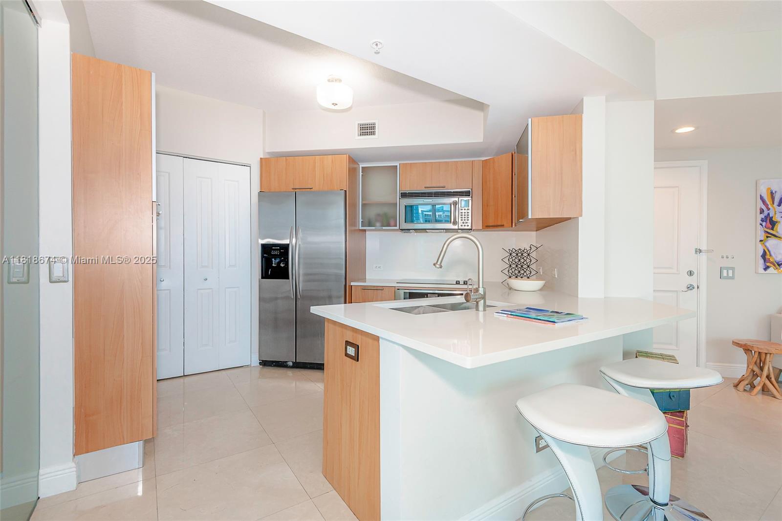 image Platinum Condo6