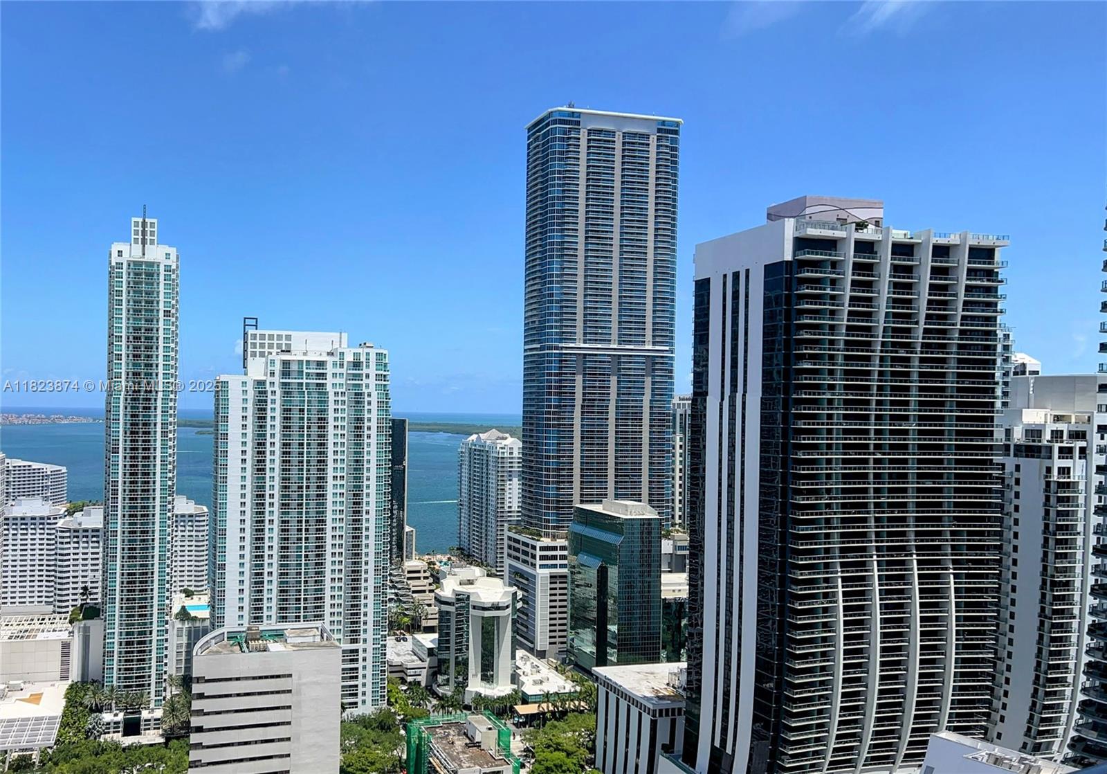 image BRICKELL HEIGHTS EAST12
