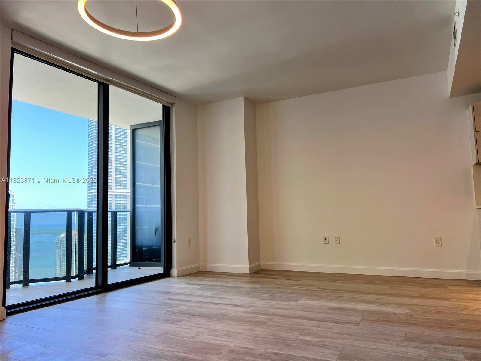 image BRICKELL HEIGHTS EAST2