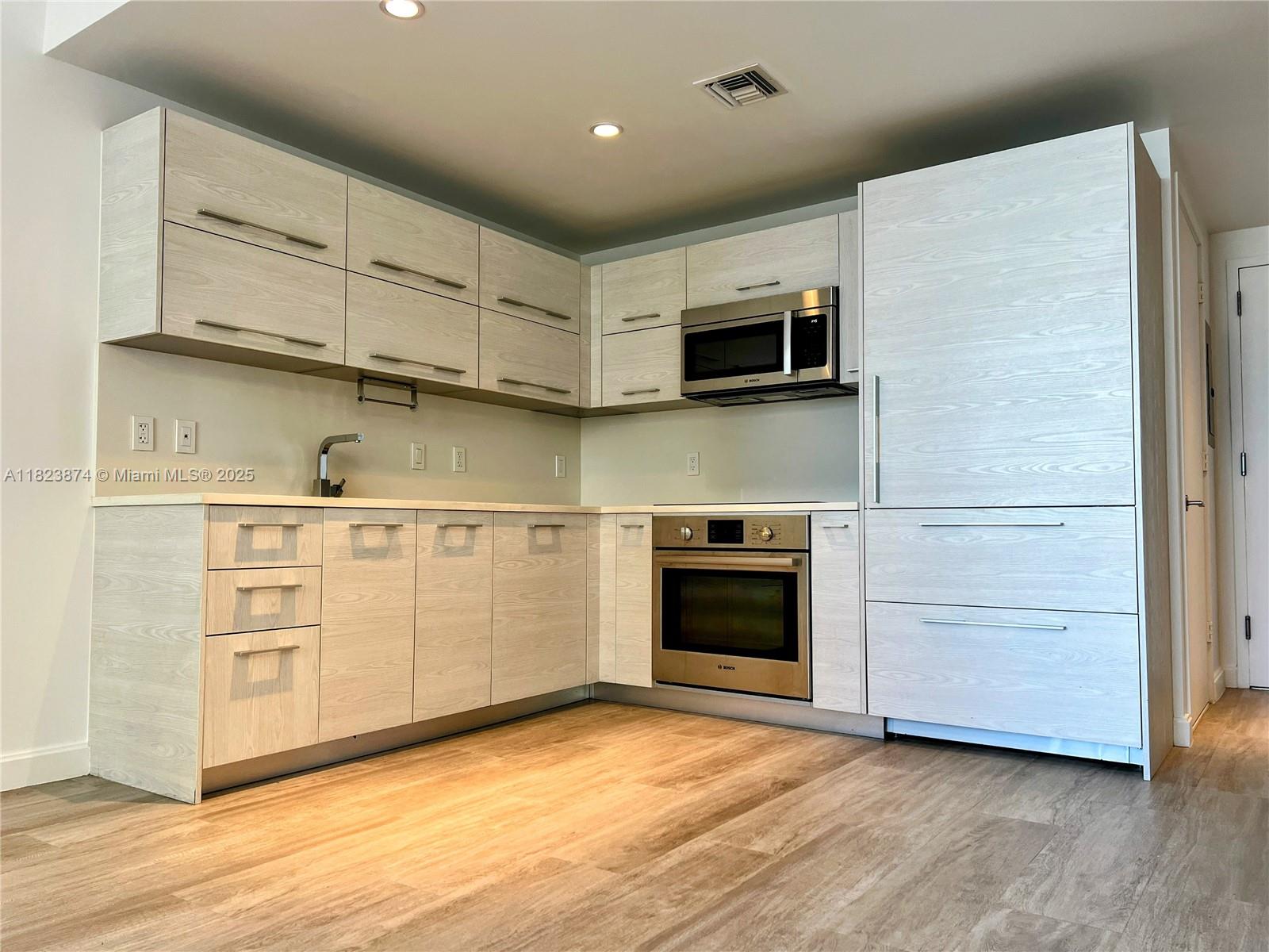 image BRICKELL HEIGHTS EAST4