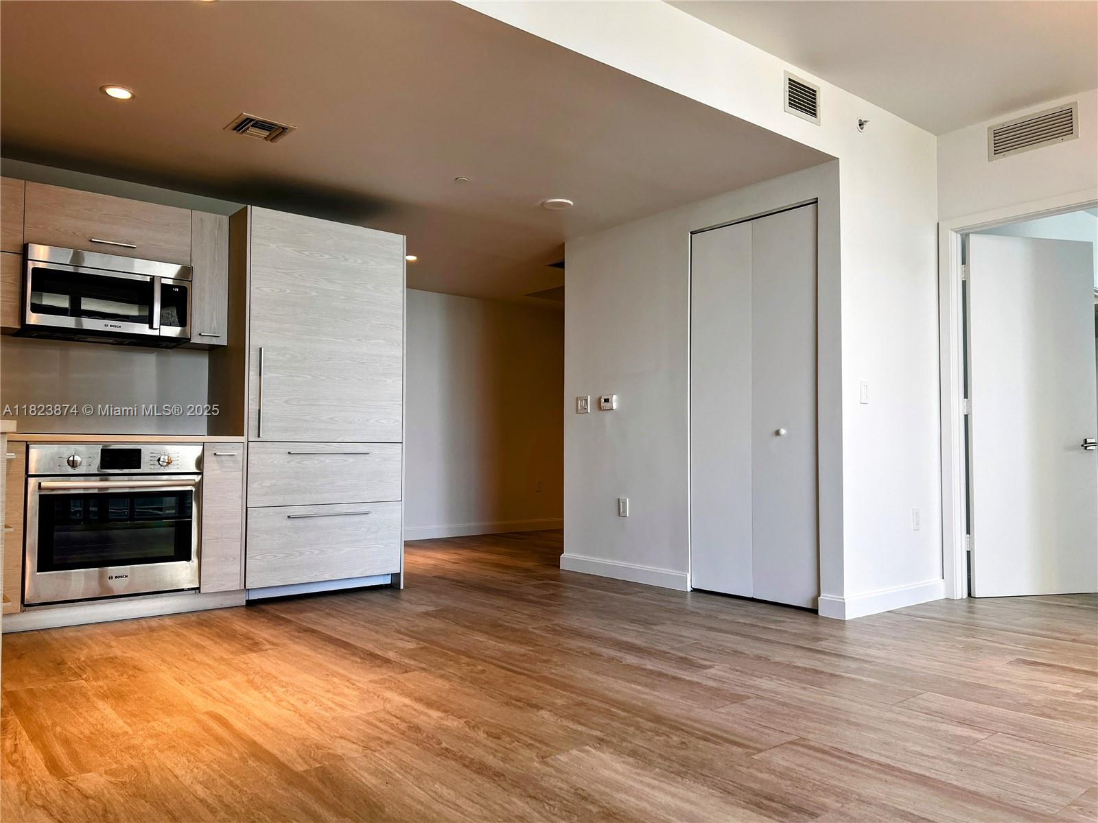 image BRICKELL HEIGHTS EAST5