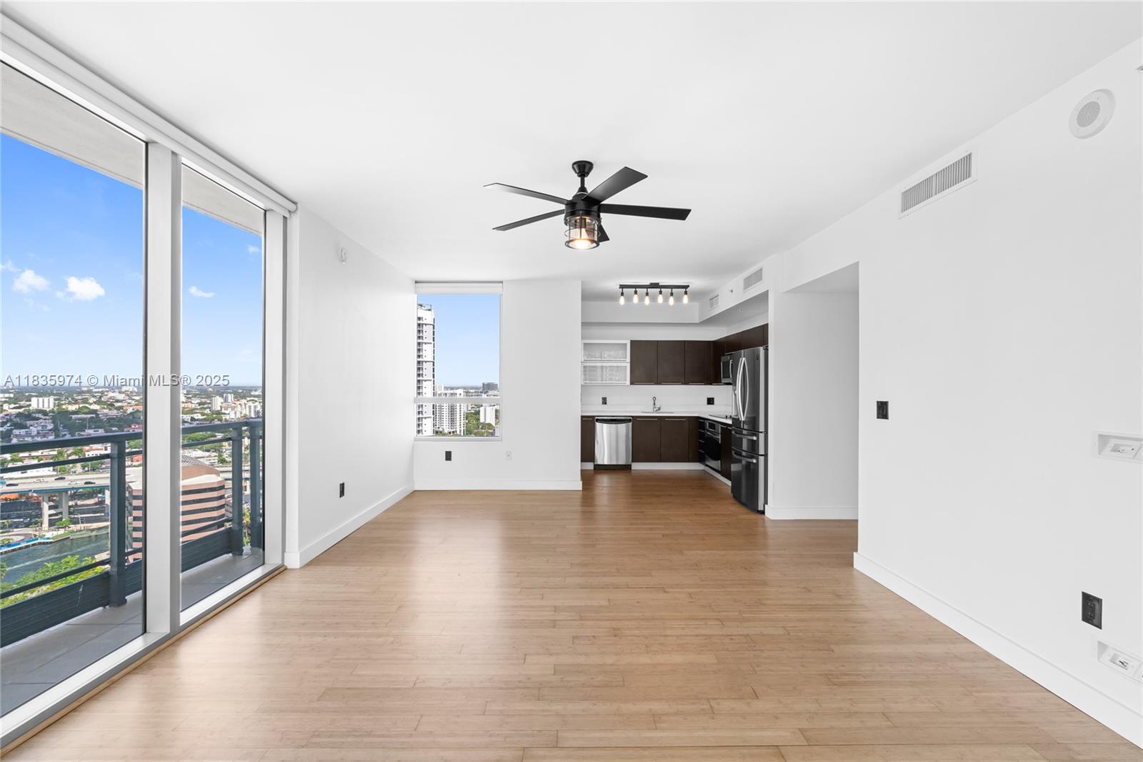 90 SW 3rd St #2711