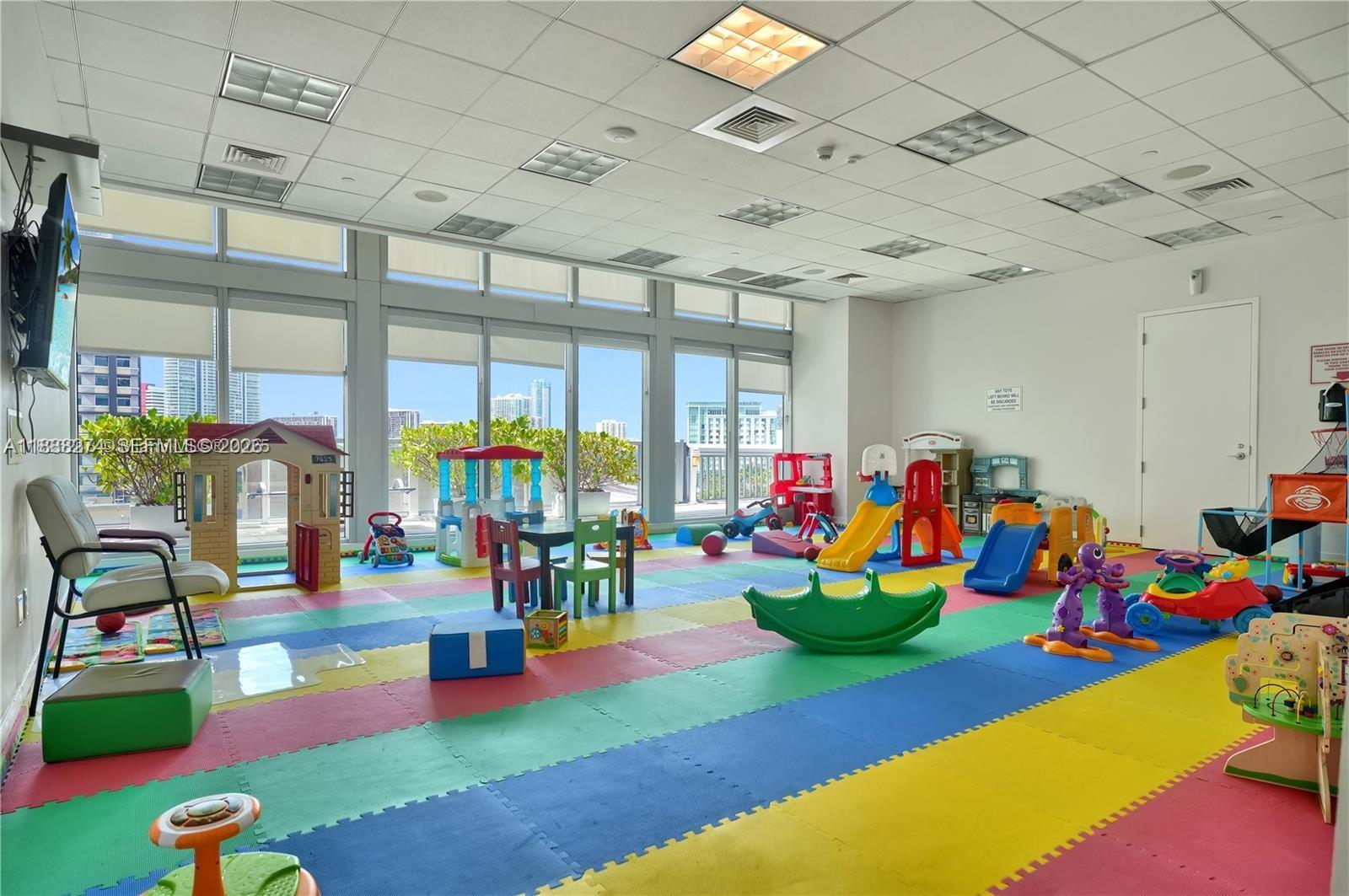 image Axis on Brickell North28