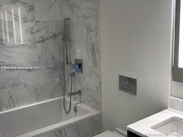 image Echo Brickell10