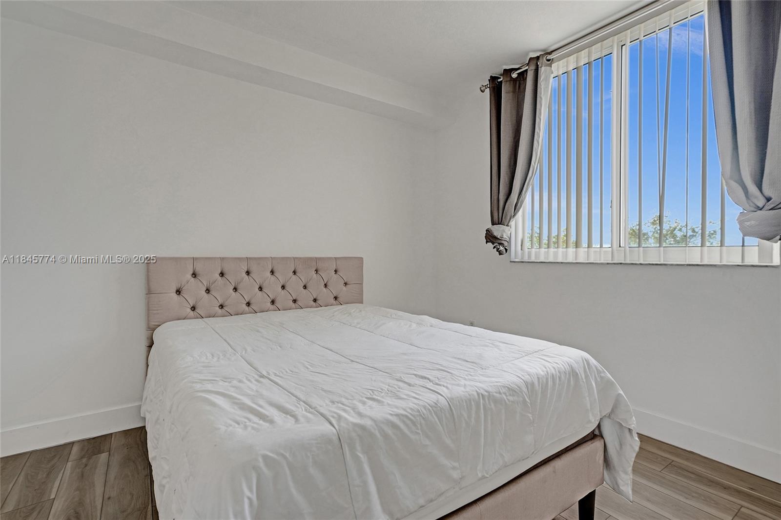 image Venture At Aventura27