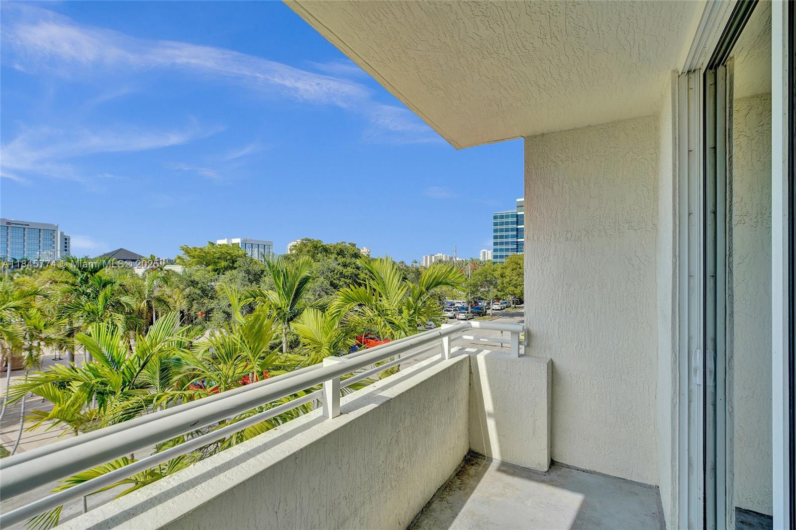 image Venture At Aventura33