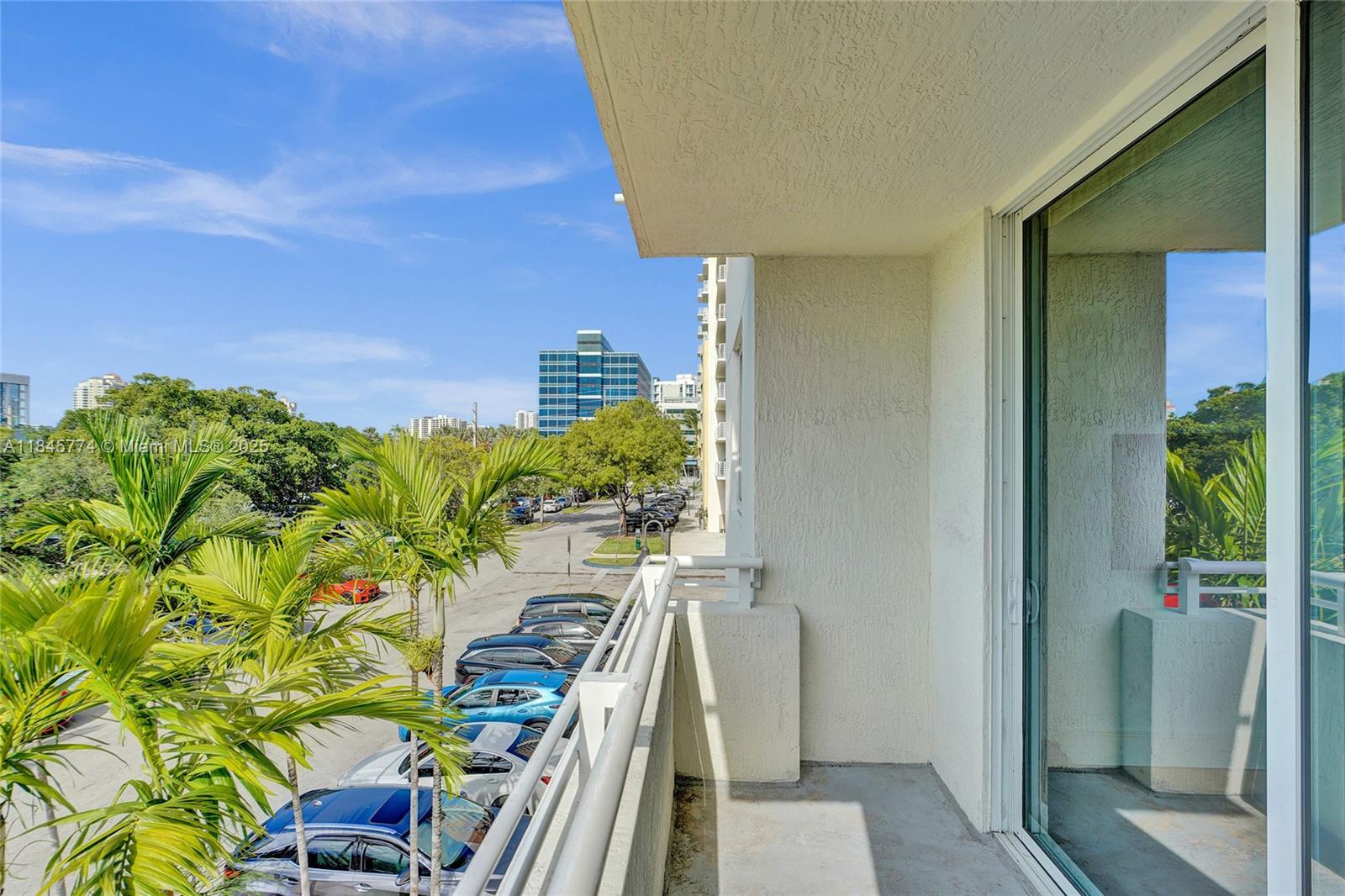 image Venture At Aventura34