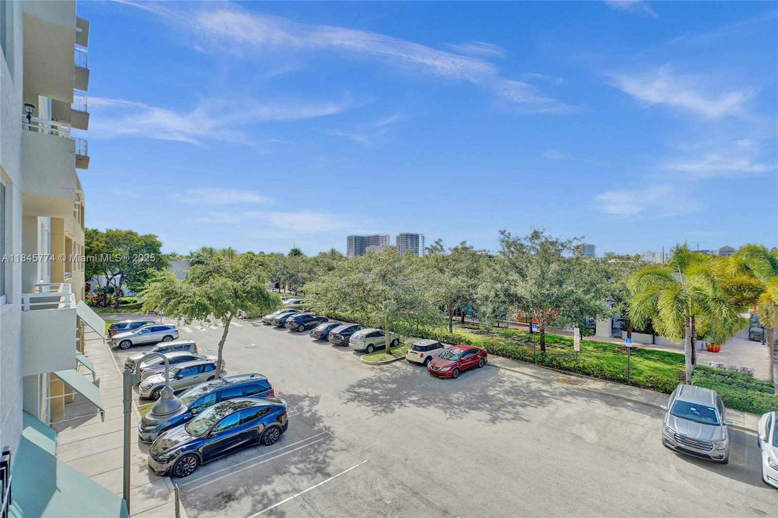 image Venture At Aventura36