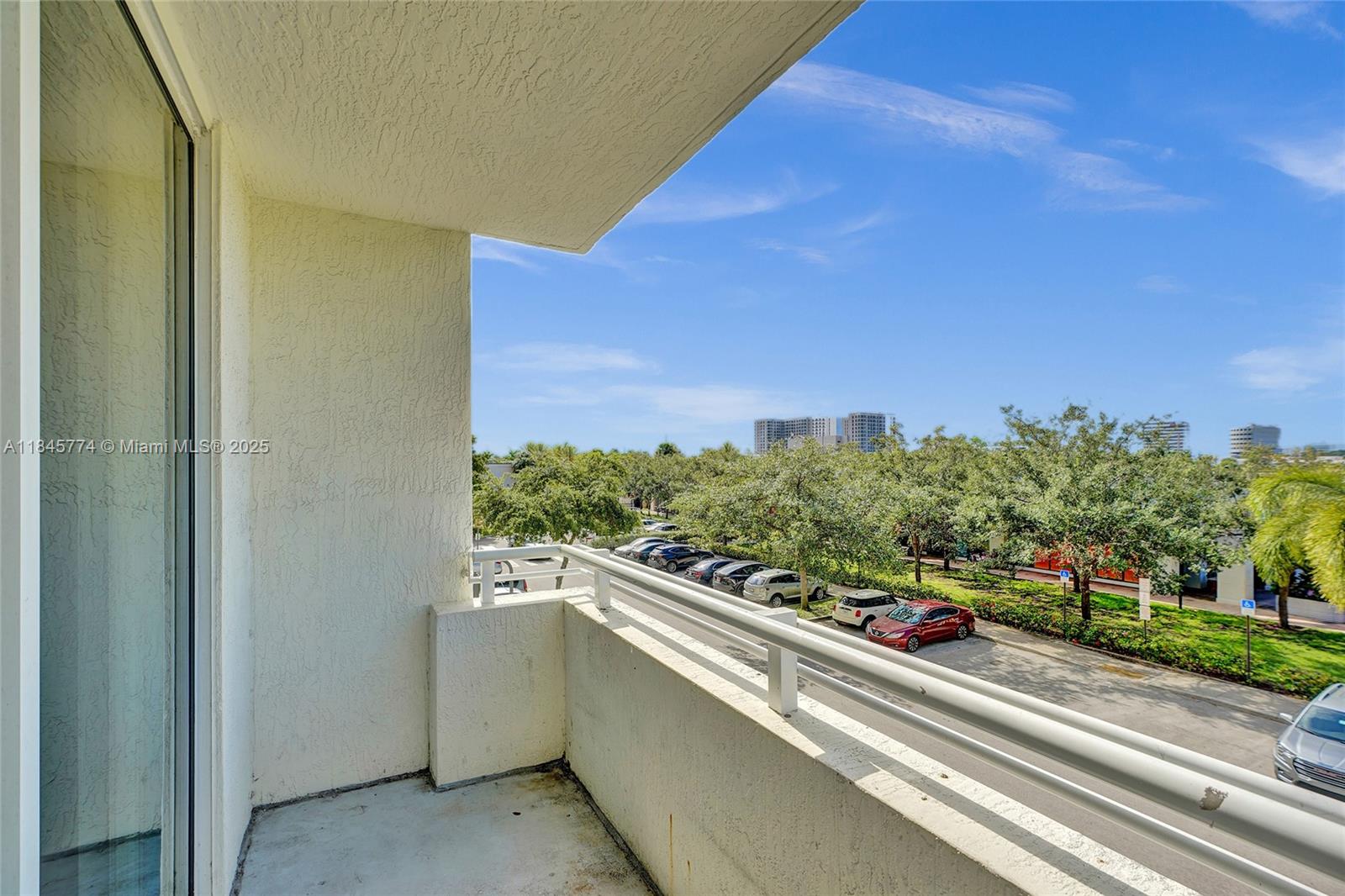 image Venture At Aventura39
