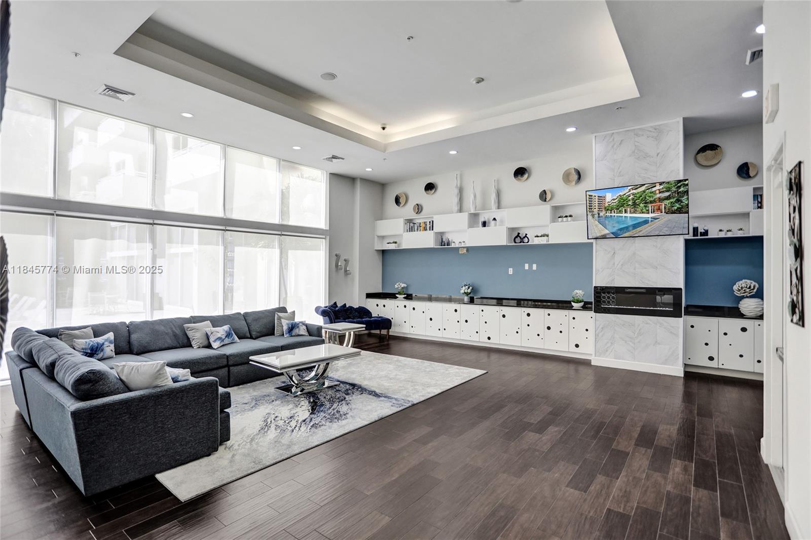 image Venture At Aventura48