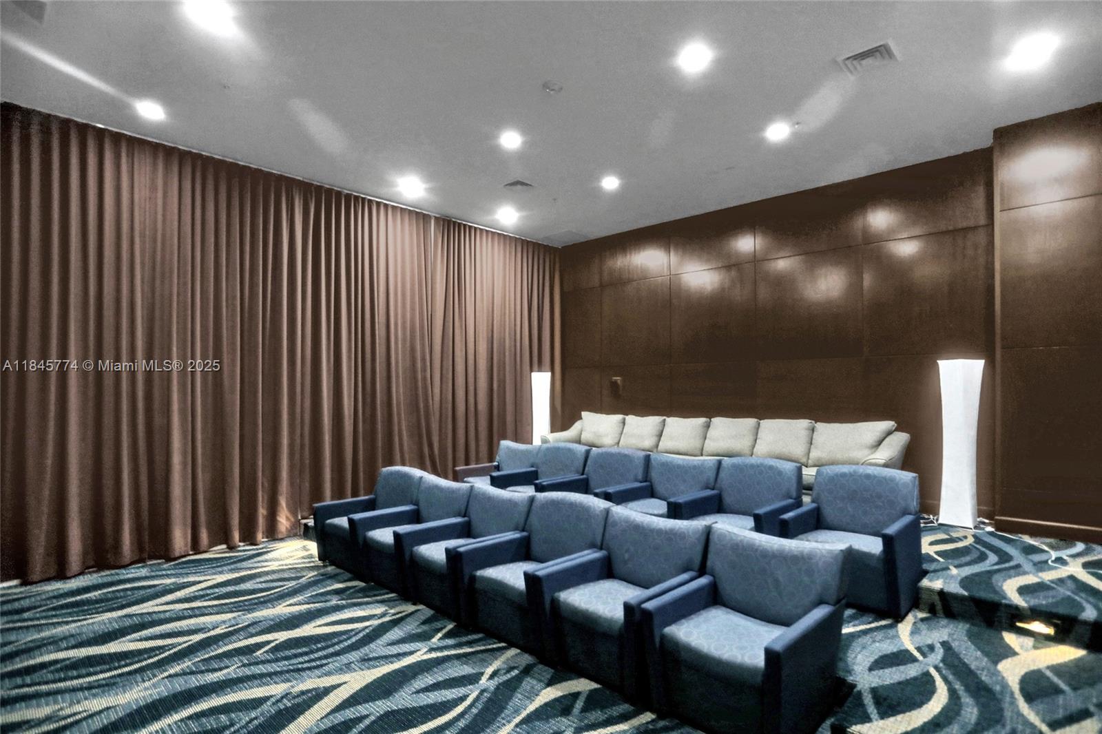 image Venture At Aventura50