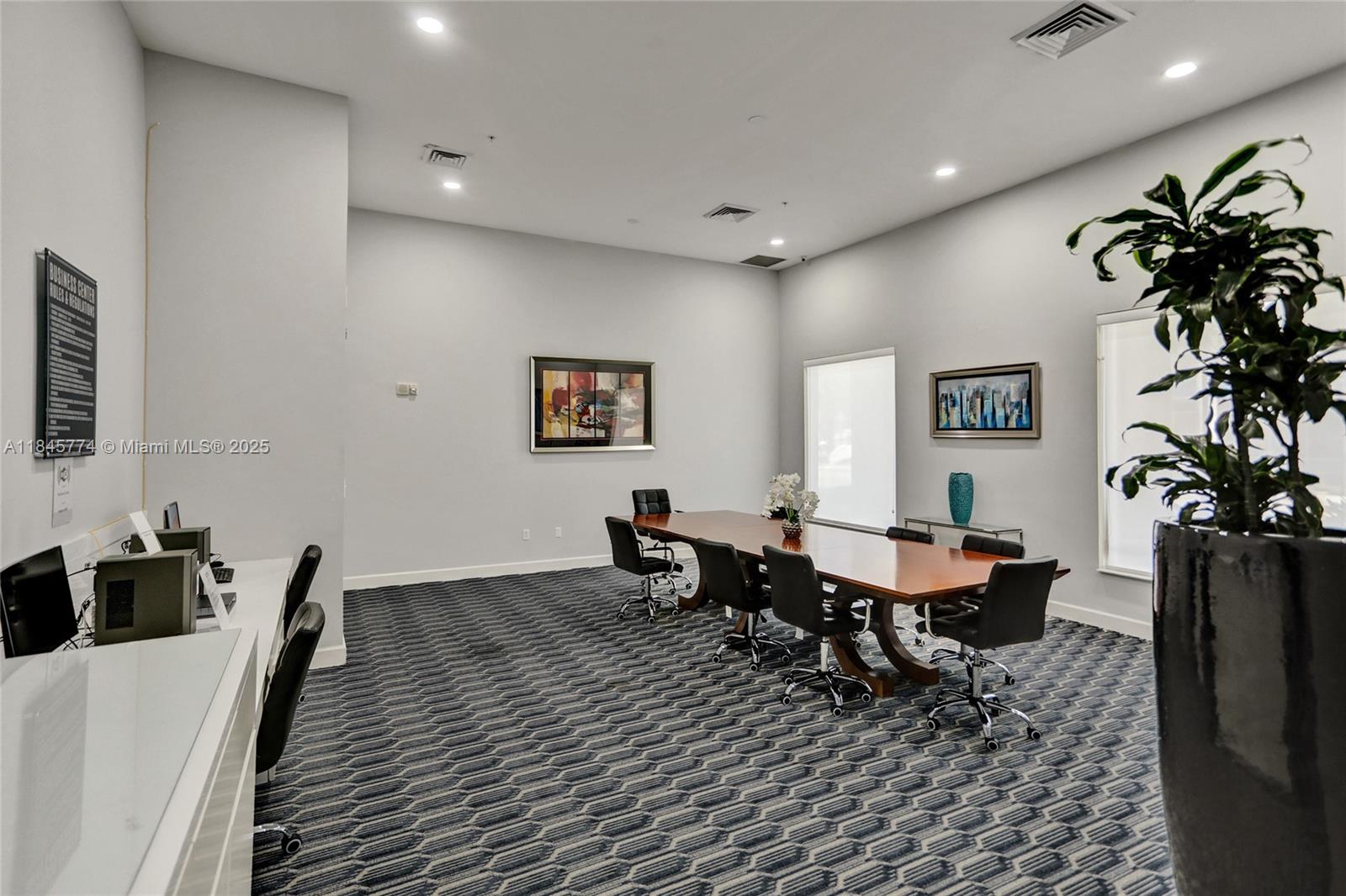 image Venture At Aventura53