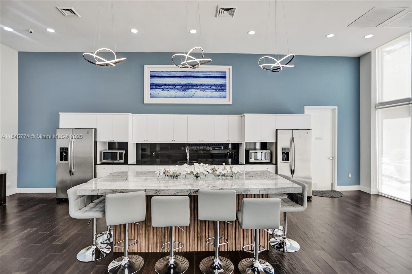 image Venture At Aventura61