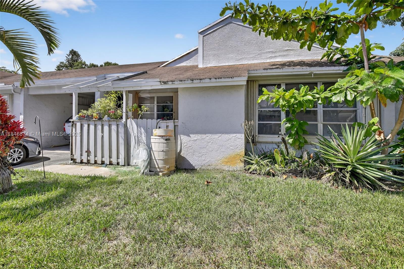 8601 Bridle Path Ct
