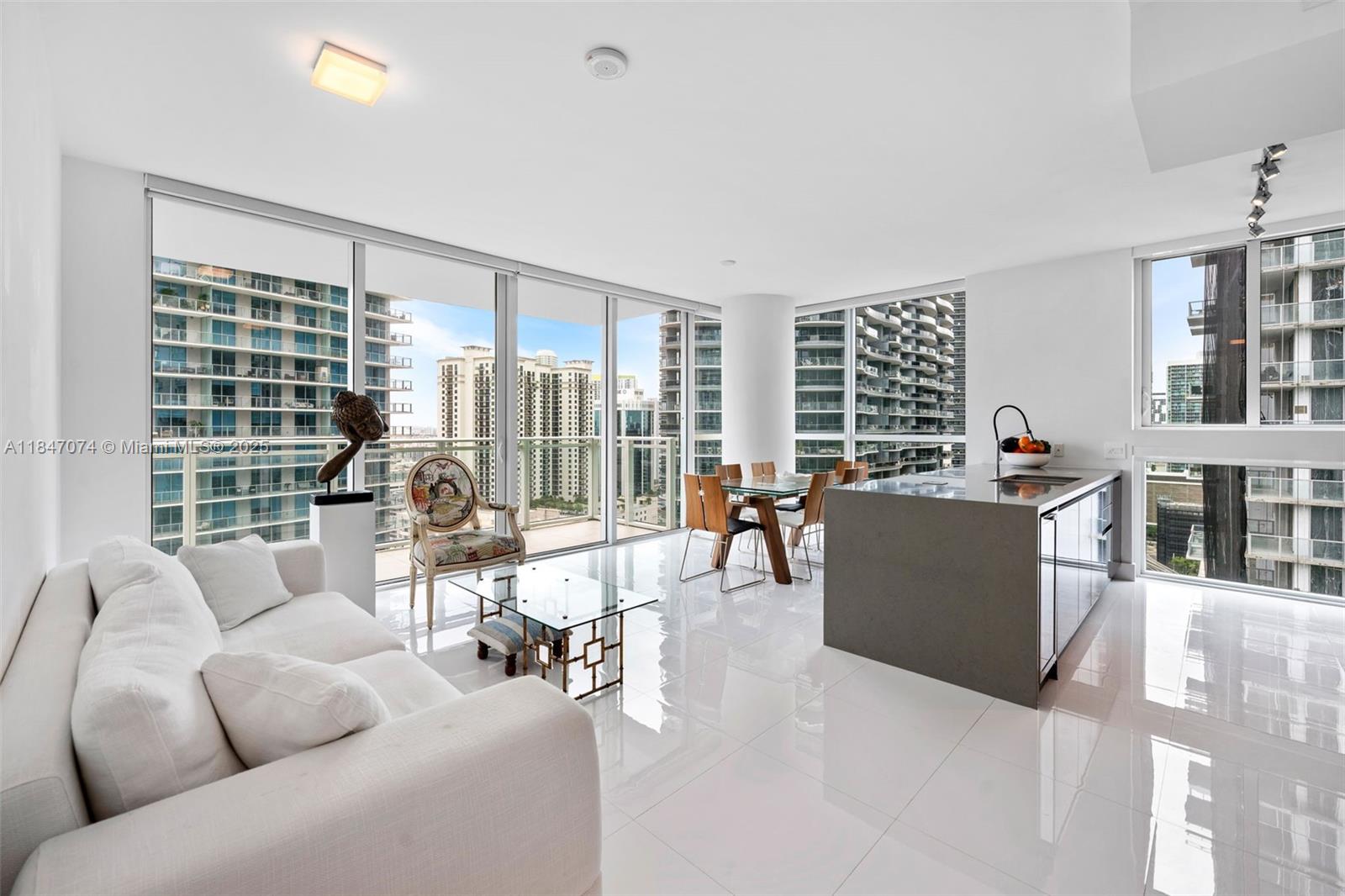 1080 Brickell Ave #2509
