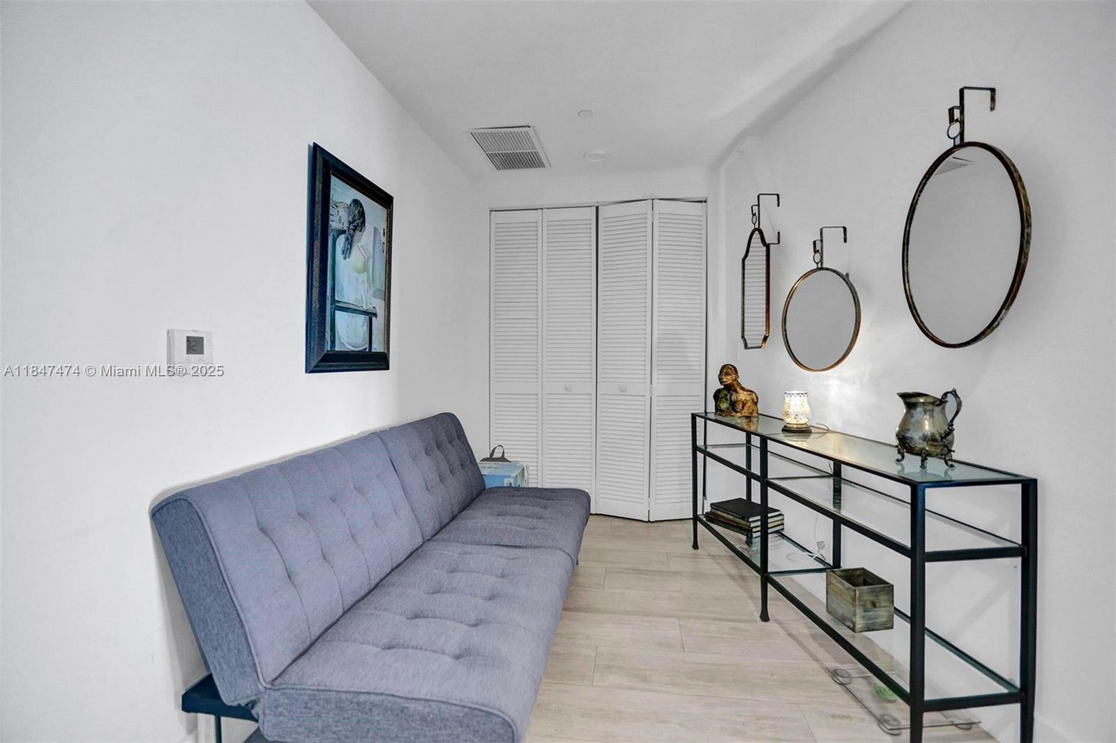 image Hyde Midtown Residences10