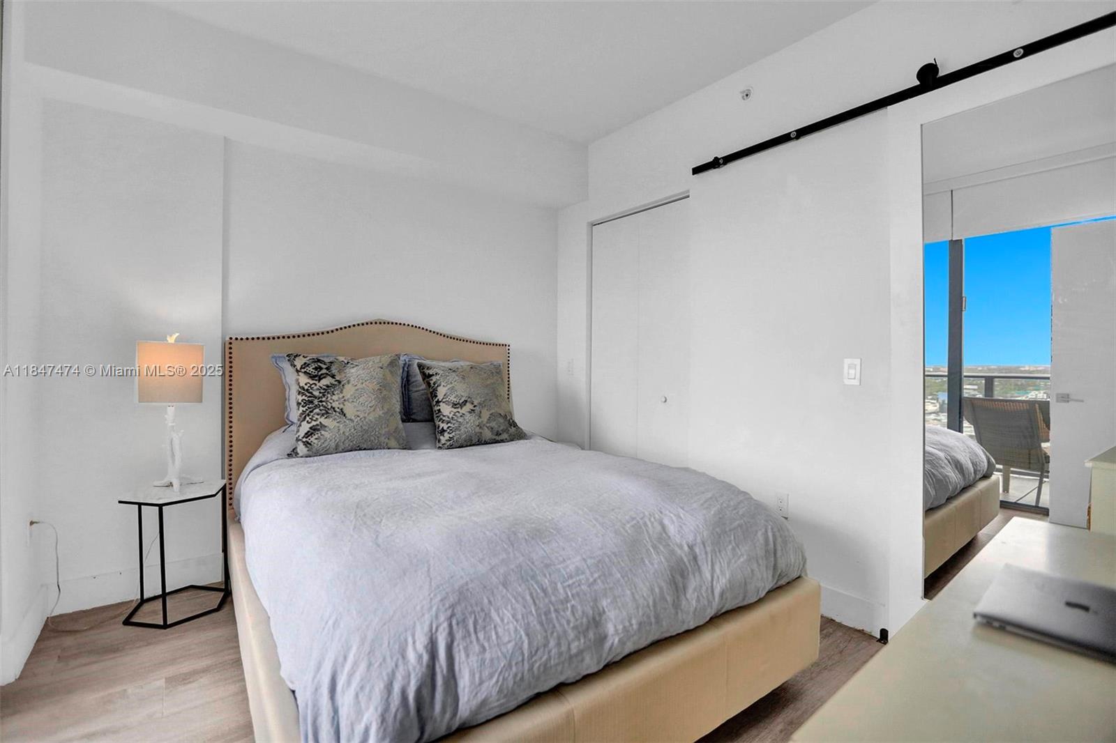 image Hyde Midtown Residences14
