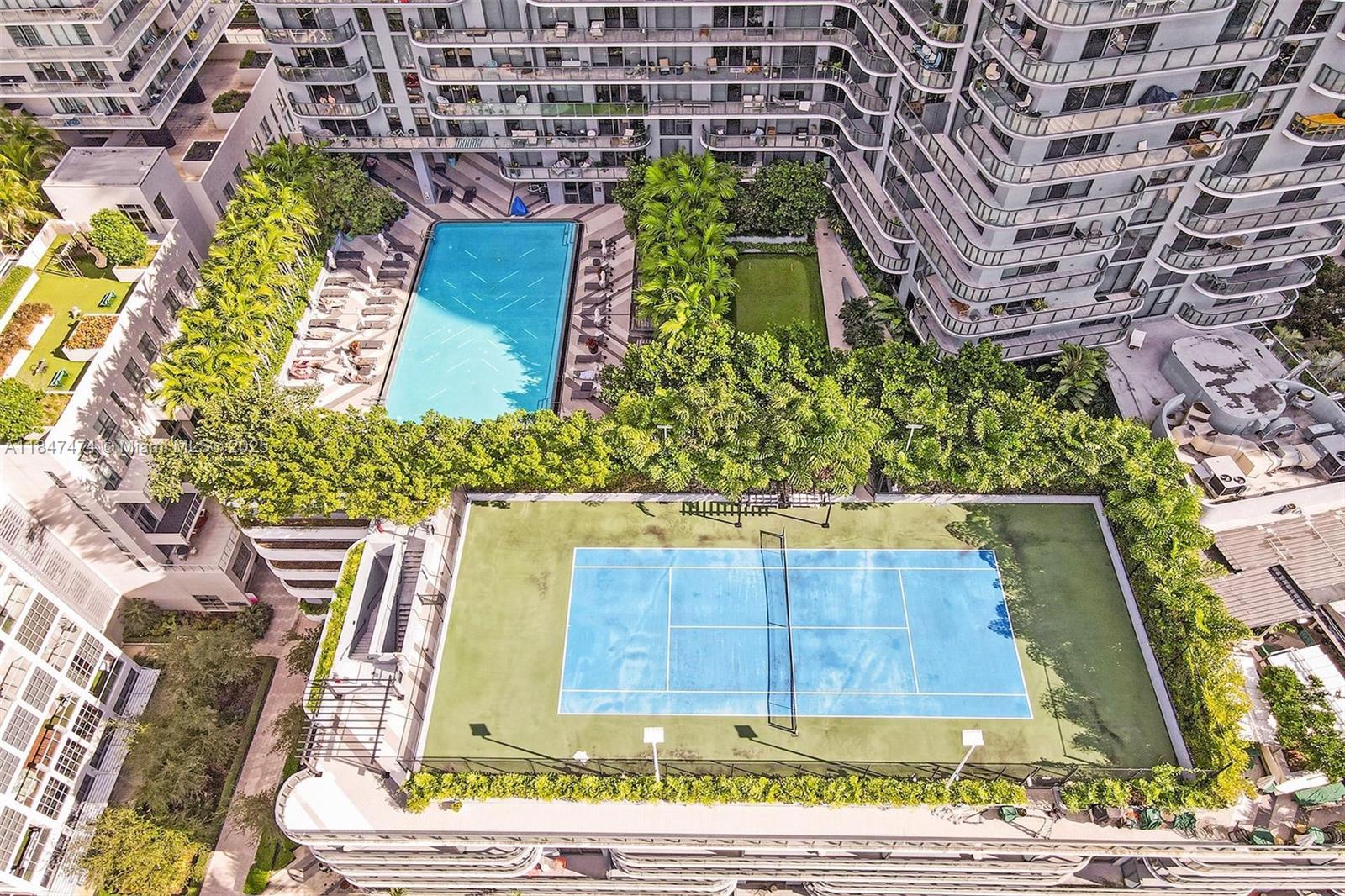 image Hyde Midtown Residences27
