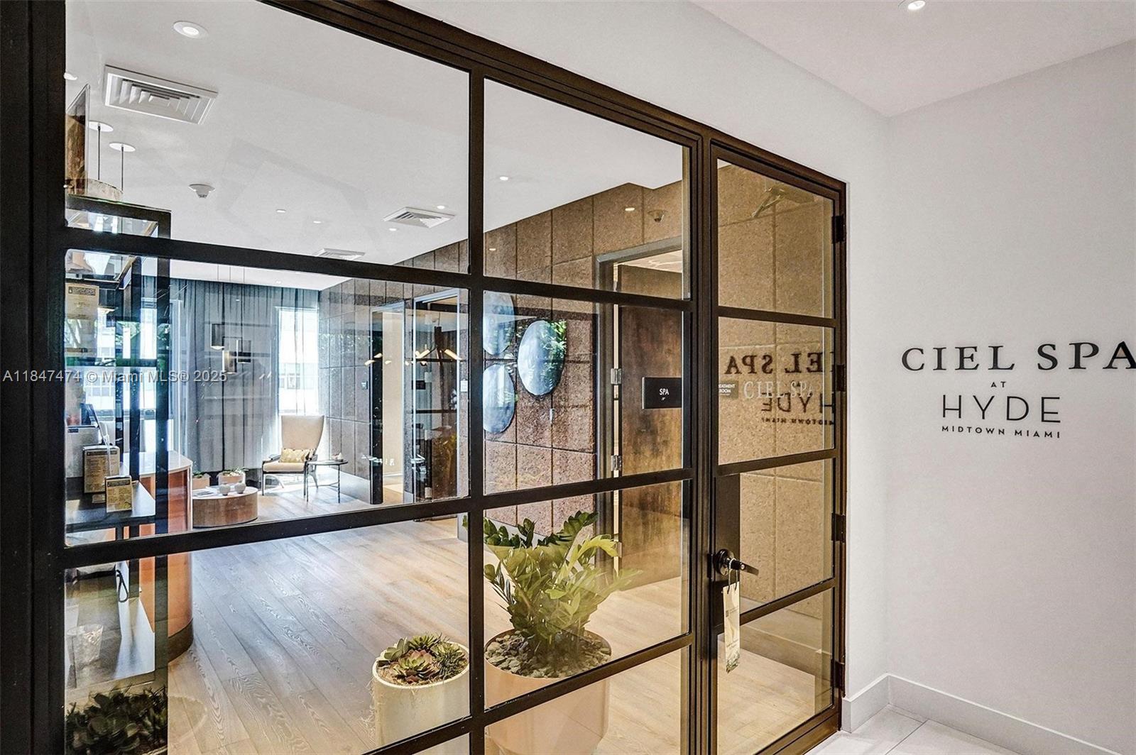 image Hyde Midtown Residences29