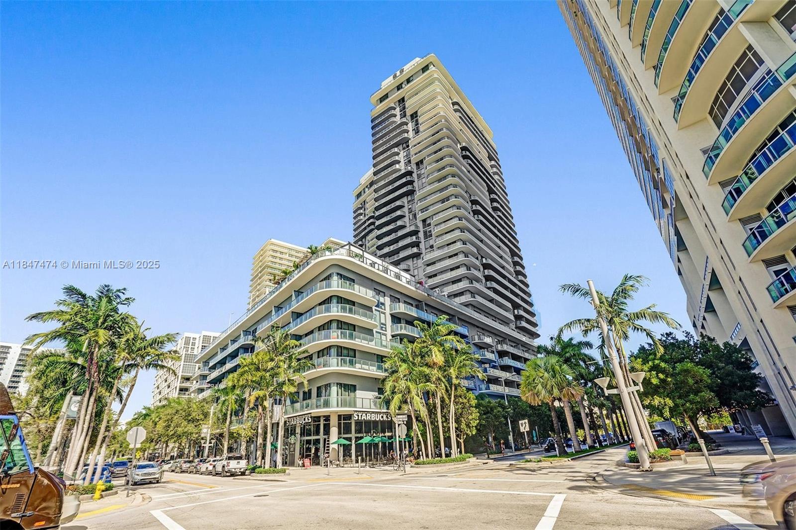 image Hyde Midtown Residences34